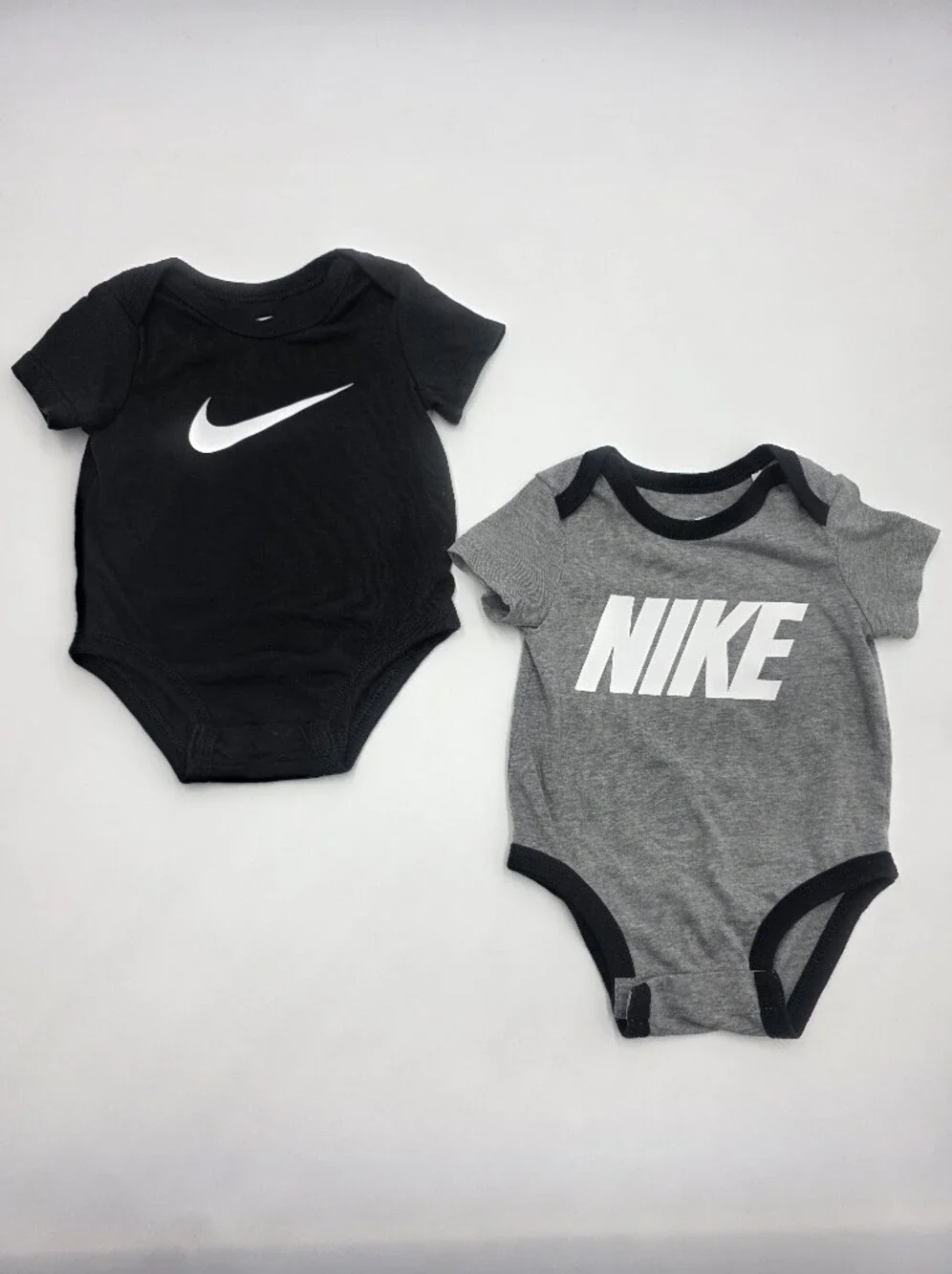 Nike baby boy bodysuit bundle size 3 months